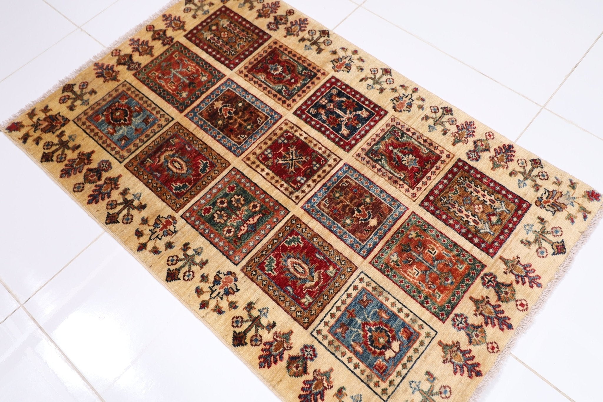 3x4 ft Persian Design Beige Rug, 2'9x4'3  Hand Knotted 100% wool Dye Rug, Bedroom Rug, Bathroom Rug, Kitchen rug, Kids Room Rug, Tribal rug,