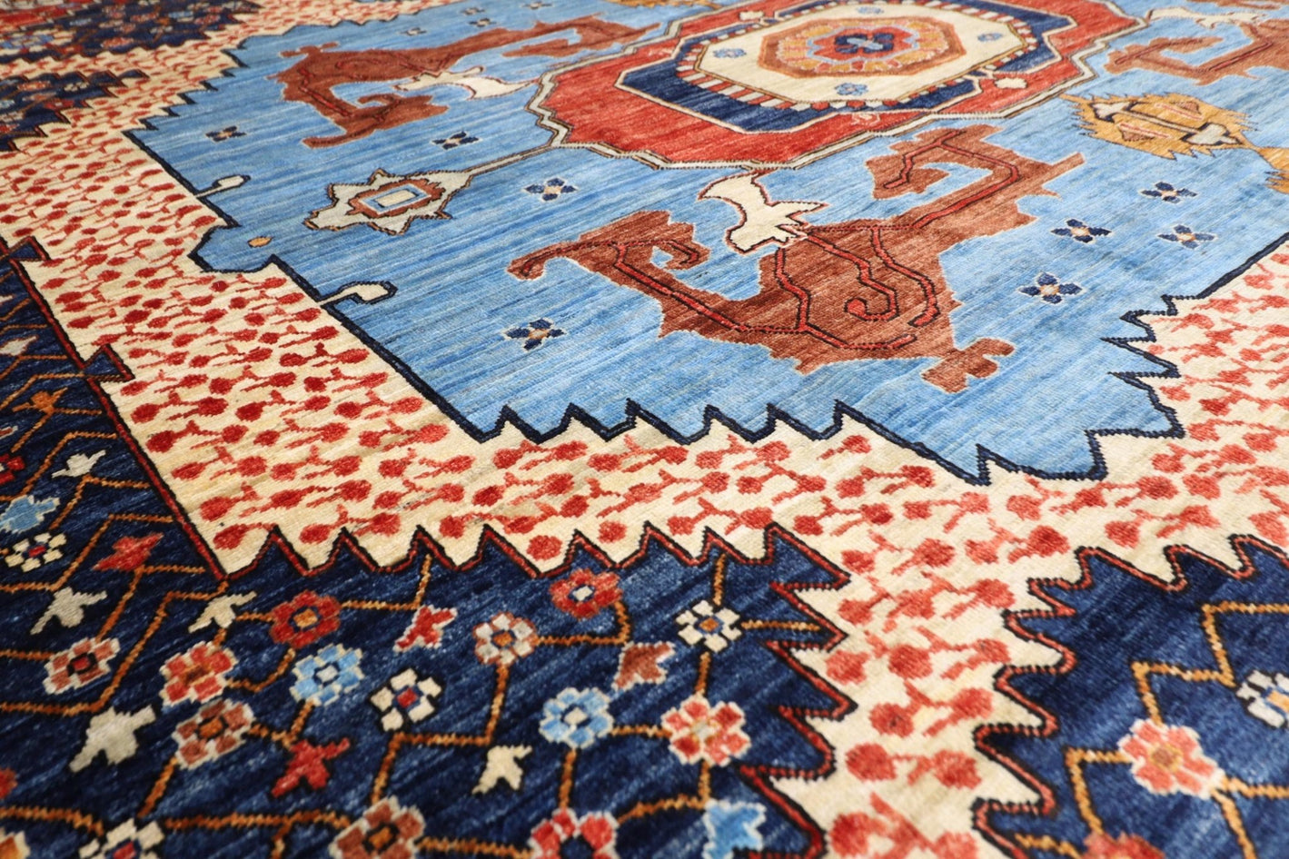 Turkmen Elegance - 368 x 453 cm