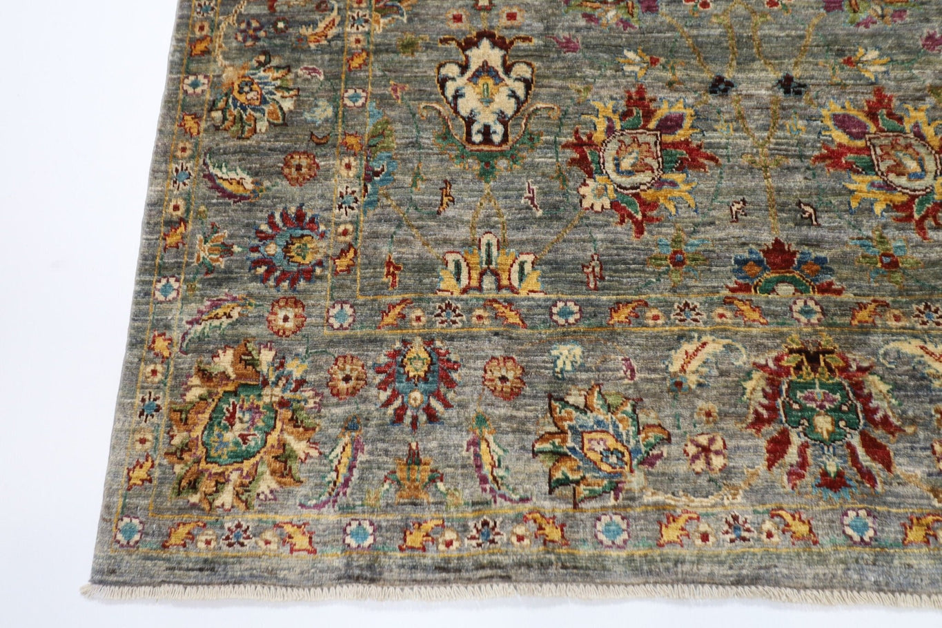 Bidjar - 163x249 cm (5'7"x8'2") | Handmade Wool Area Rug for Versatile Home Decor