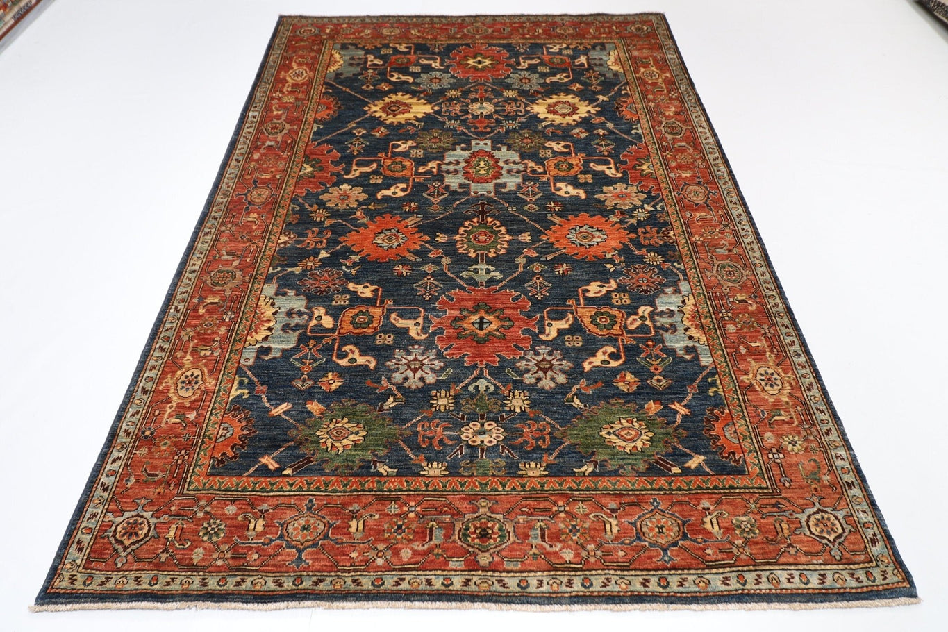 Bidjar - 5'10"x8'7" (176x261 cm) Hand-Knotted Afghan Rug