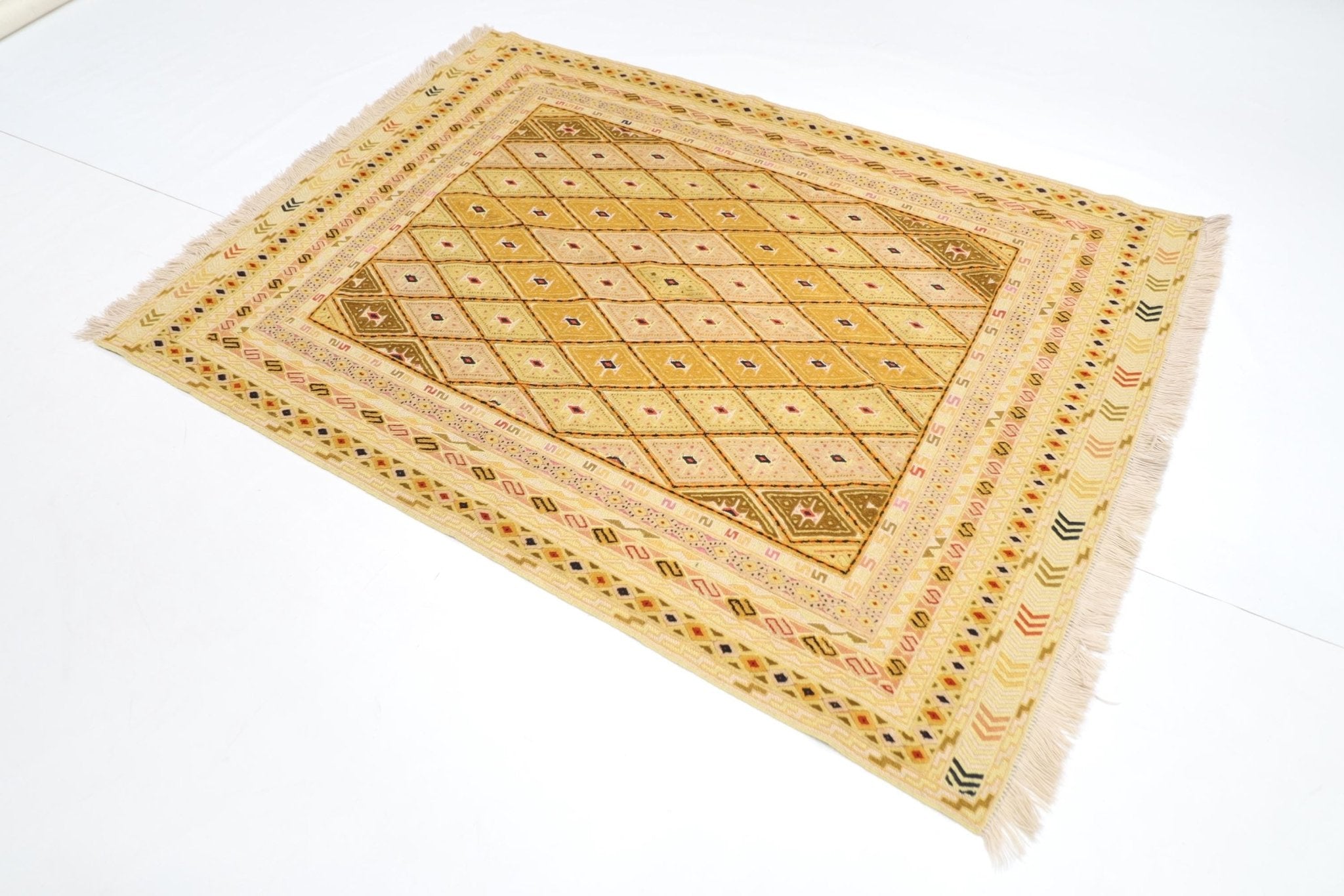 Exquisite Turkmen - 145 x 195 cm