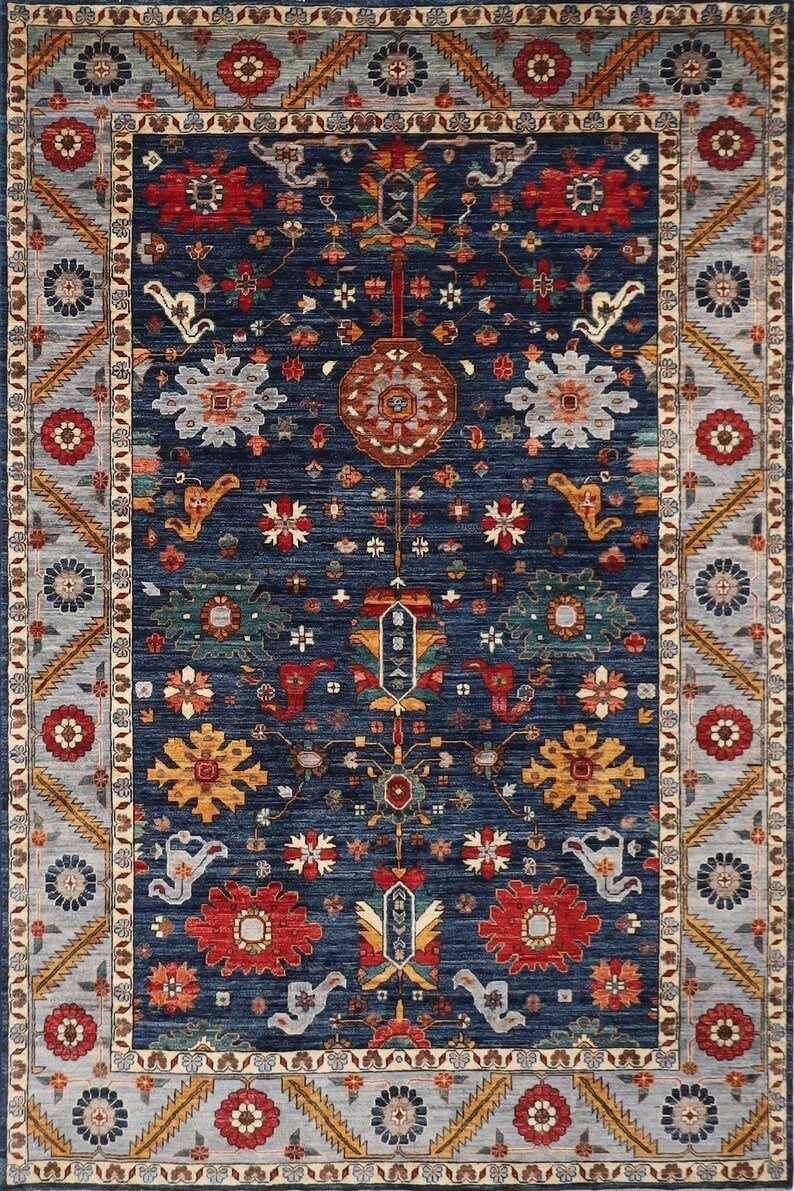 Exquisite Turkmen Rug - 189 x 269 cm