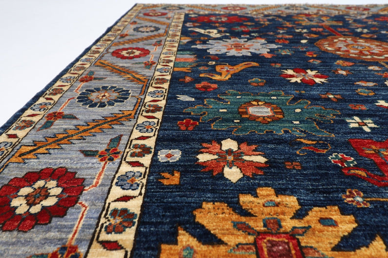 Exquisite Turkmen Rug - 189 x 269 cm