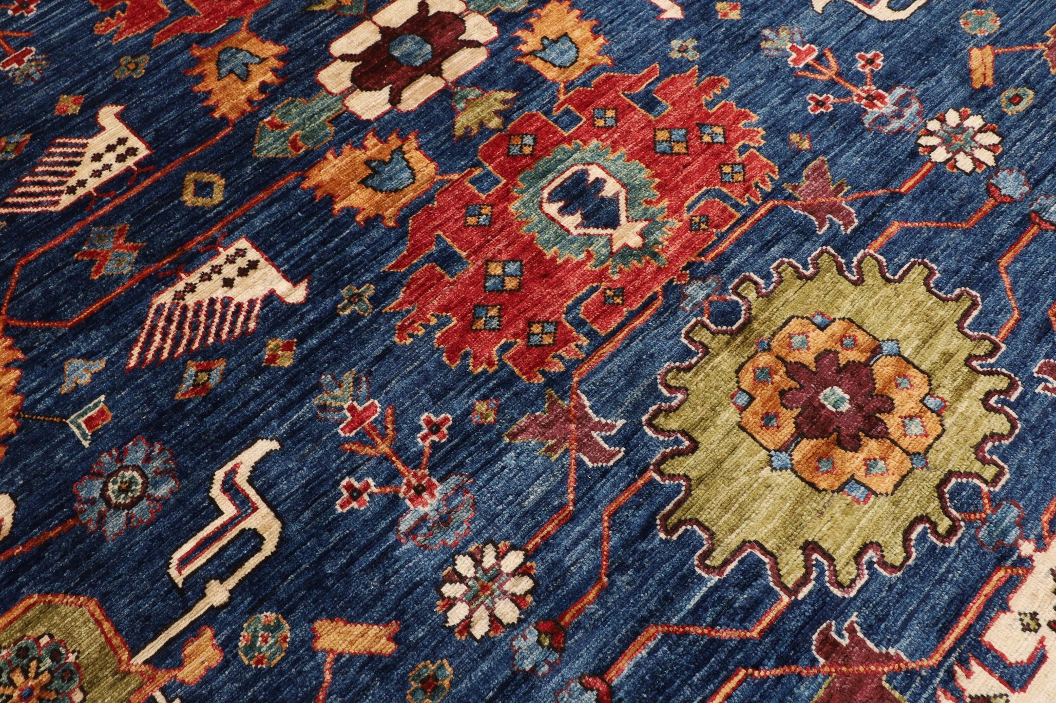 Persian Area Rug - 267 x 368 cm