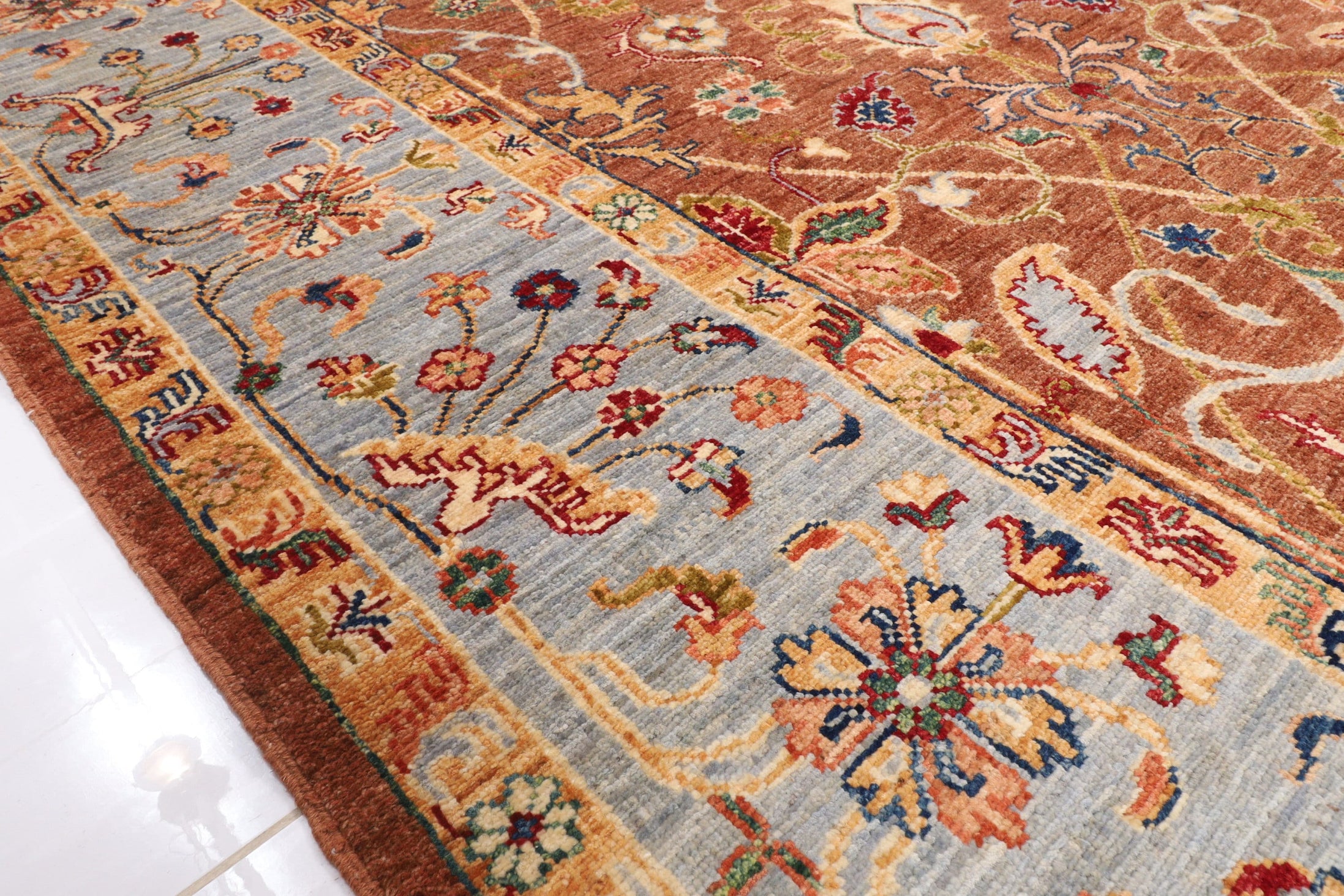 Sultani Hand-Knotted Area Rug - 259x366 cm