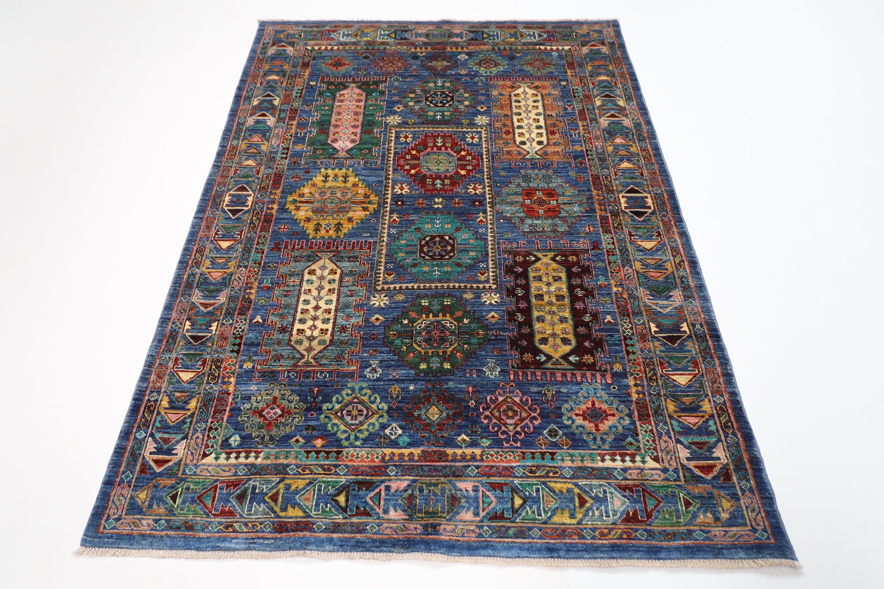 Tribal Kilim Rug - 149 x 202 cm, 4.11 x 6.8 ft