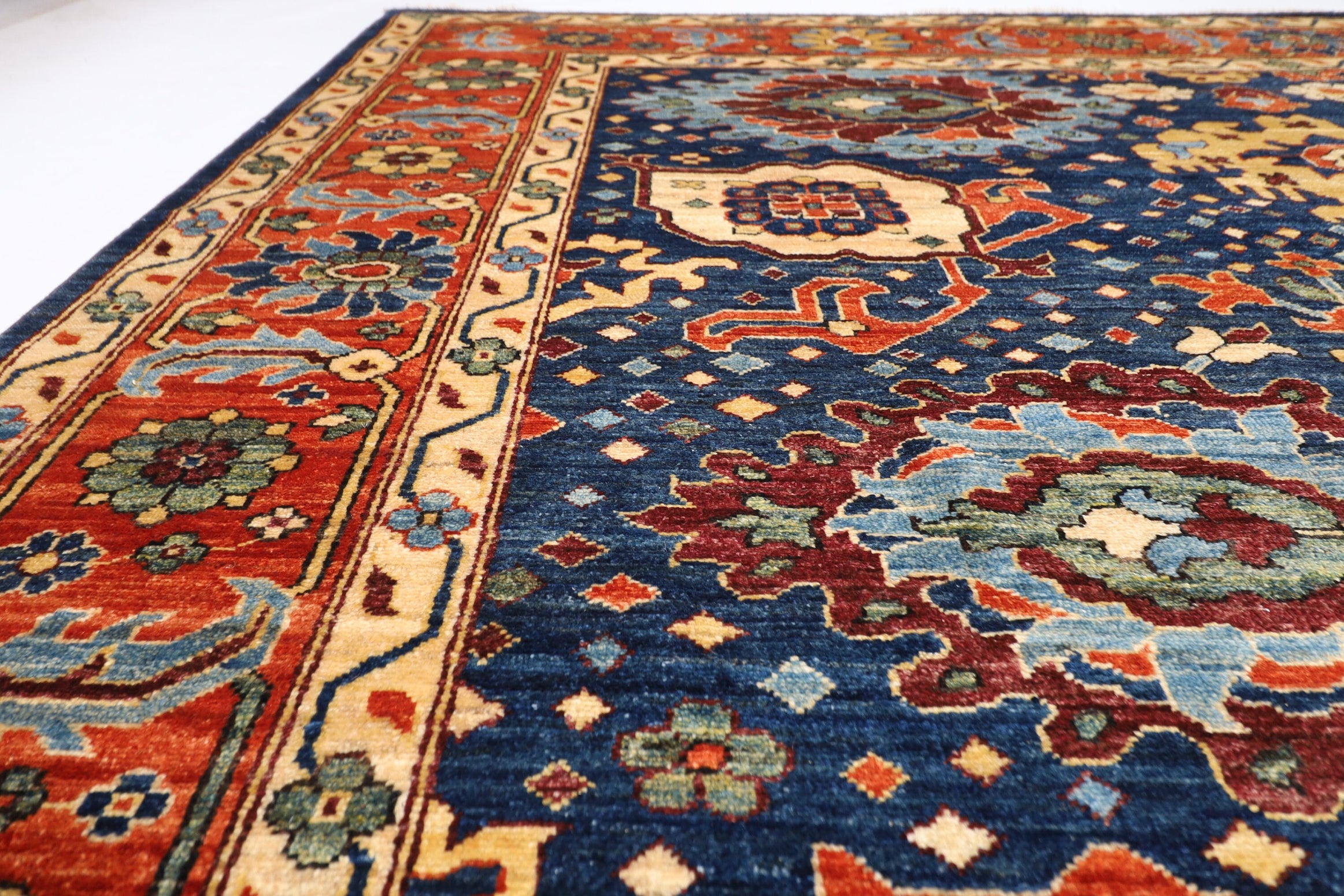 Persian Rug - 245 x 303 cm, 8.1 x 10 ft