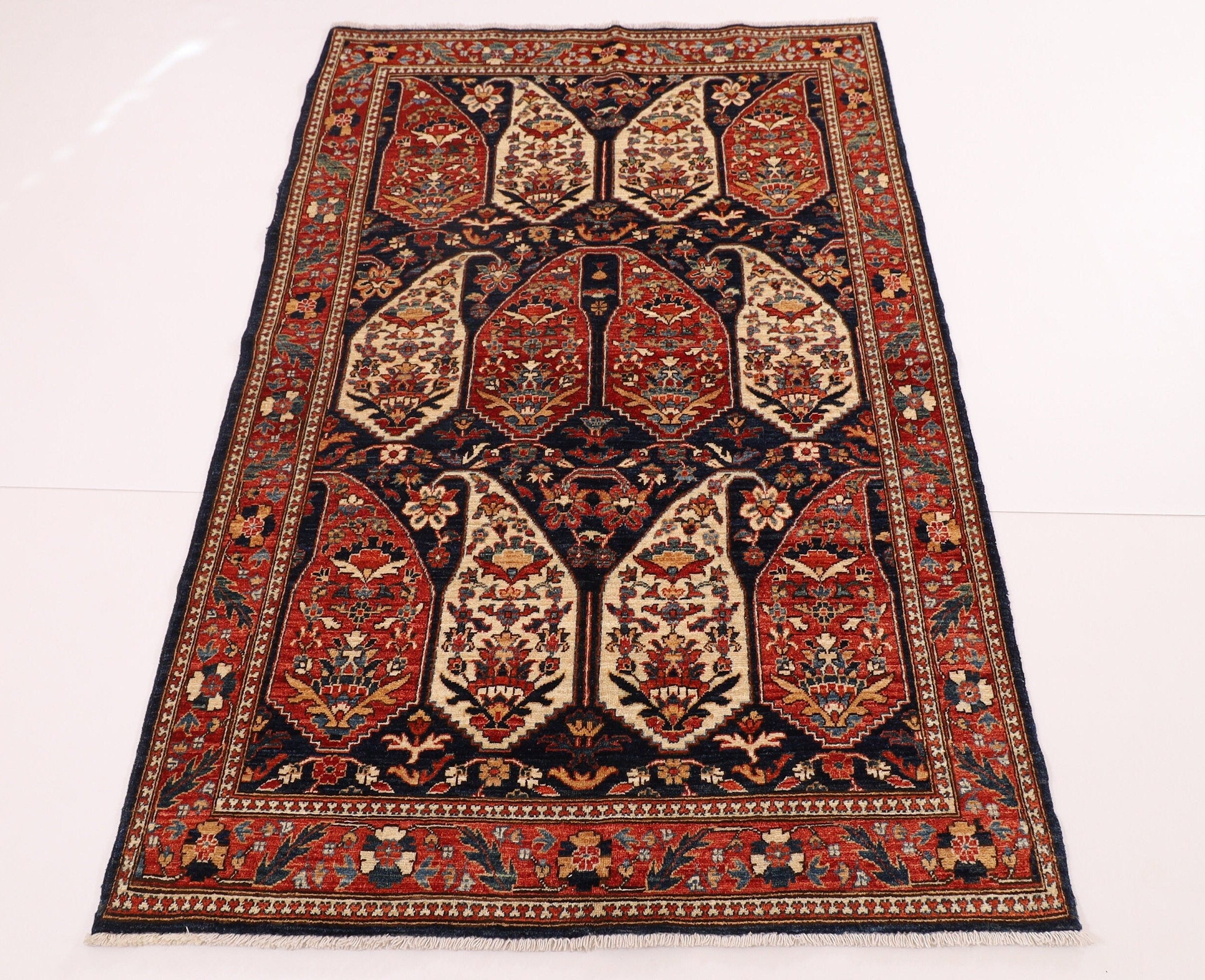 Turkmen Treasure - 120 x 177 cm