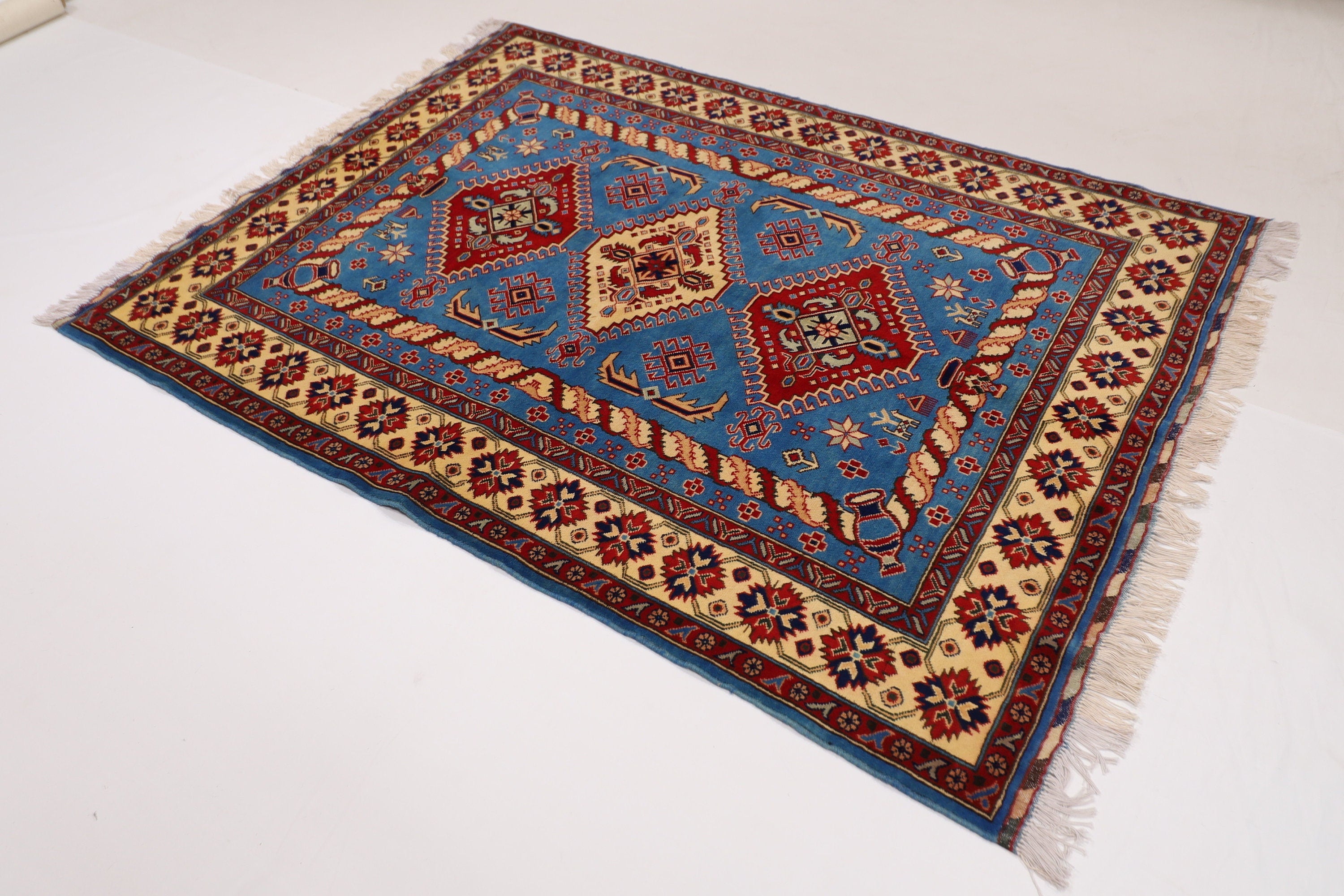 Turkmen Rug - 154 x 210 cm, 5.1 x 4.11 ft