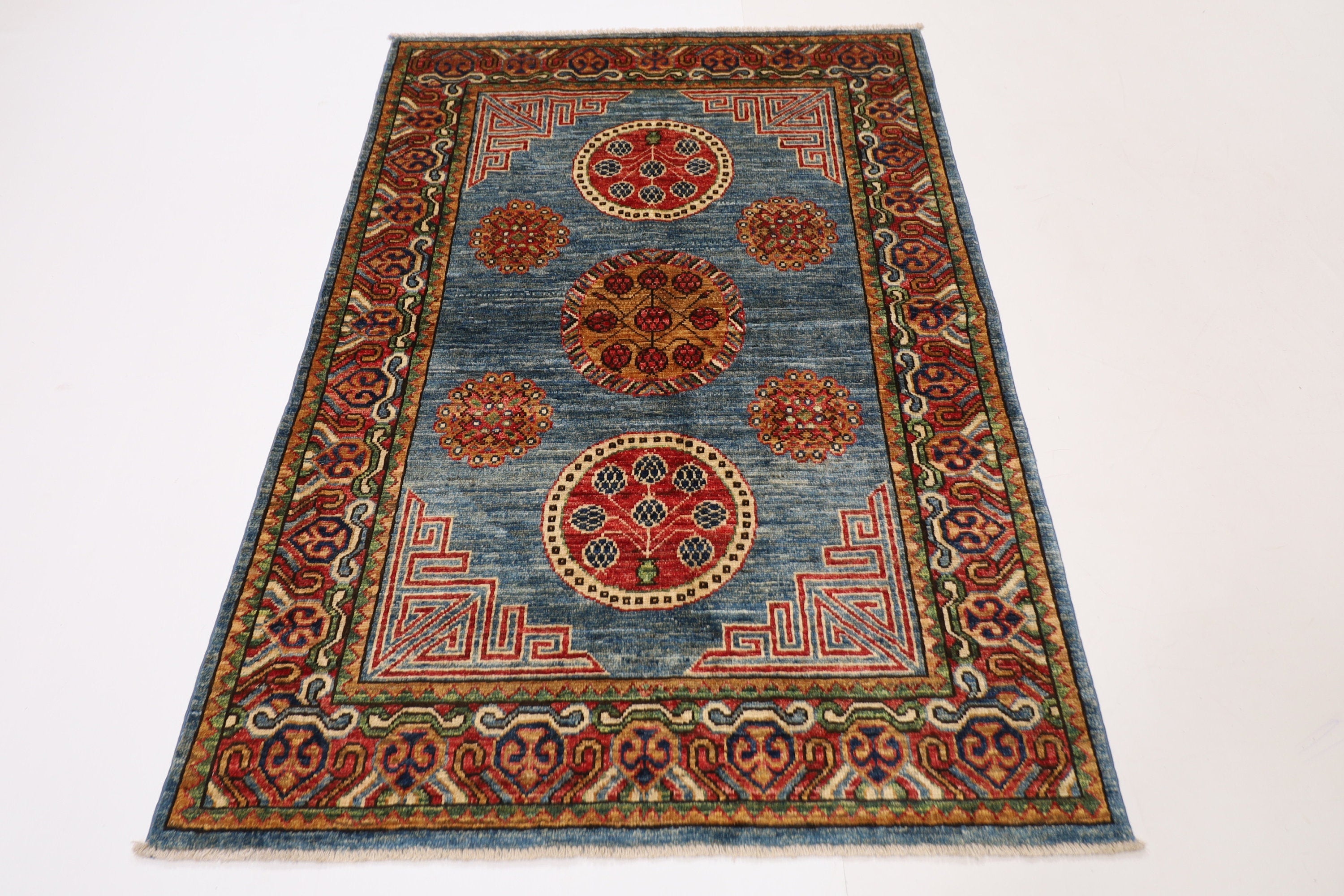 Turkmen - 117 x 177 cm (4x6 ft) Hand Knotted Area Rug