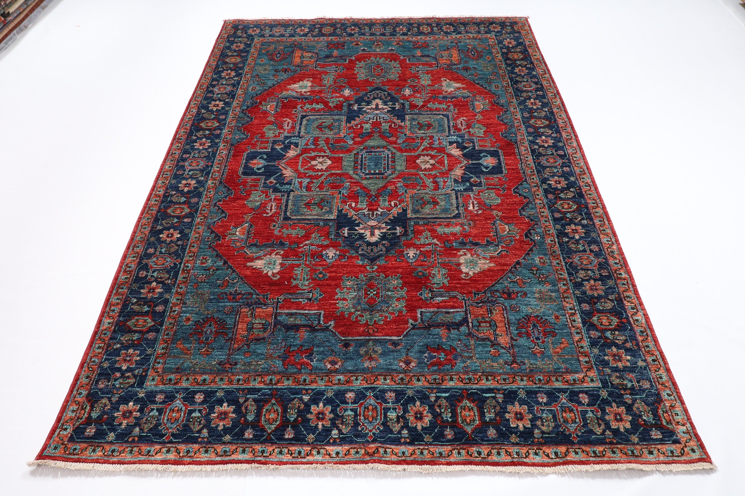 Tribal Afghan Rug - 174x249 cm (5.9x8.3 ft) - Handcrafted Ghazni Wool for Living Spaces