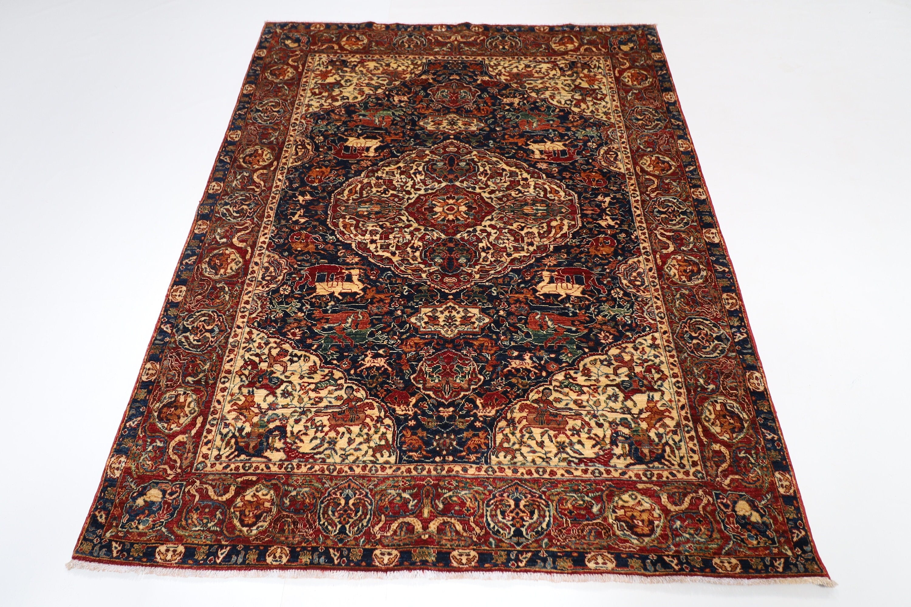 Turkmen Elegance - 151 x 196 cm