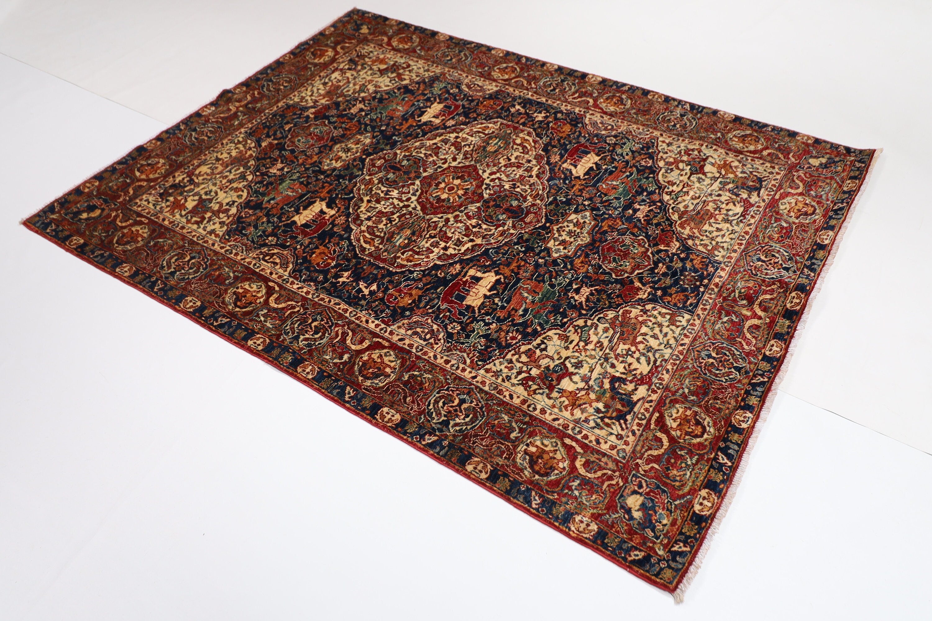 Turkmen Elegance - 151 x 196 cm