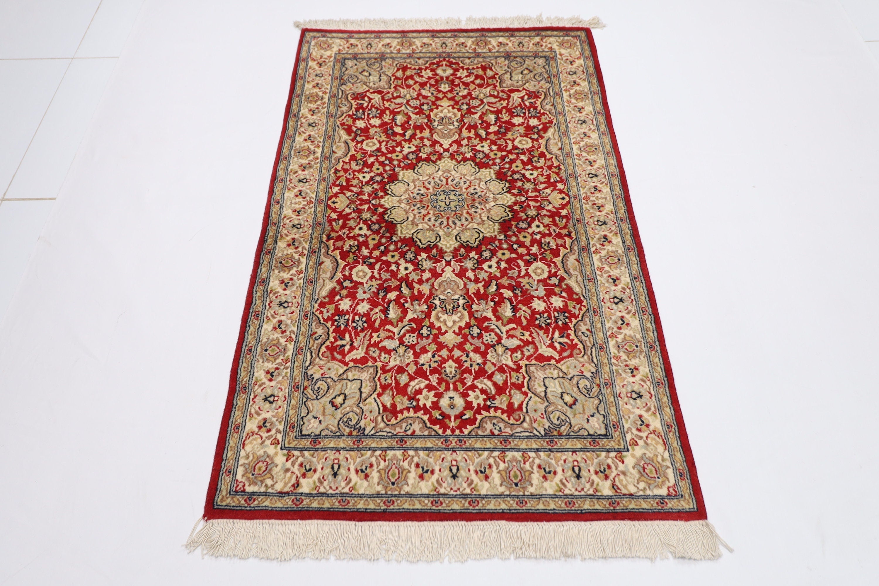 Turkmen Hand Knotted Rug - 3.1x5.2 ft (93x157 cm)