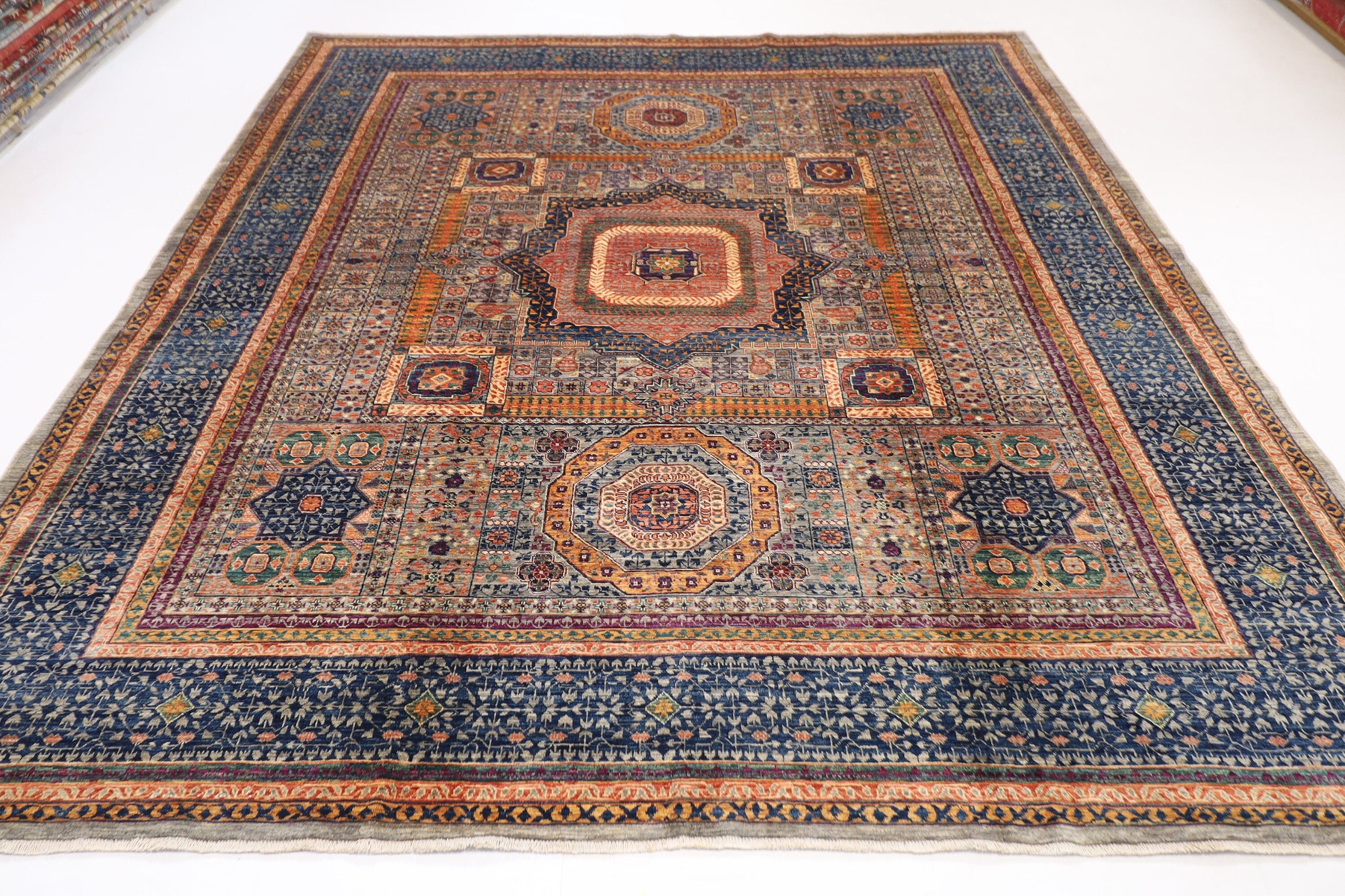 Turkmen Elegance - 250 x 295 cm