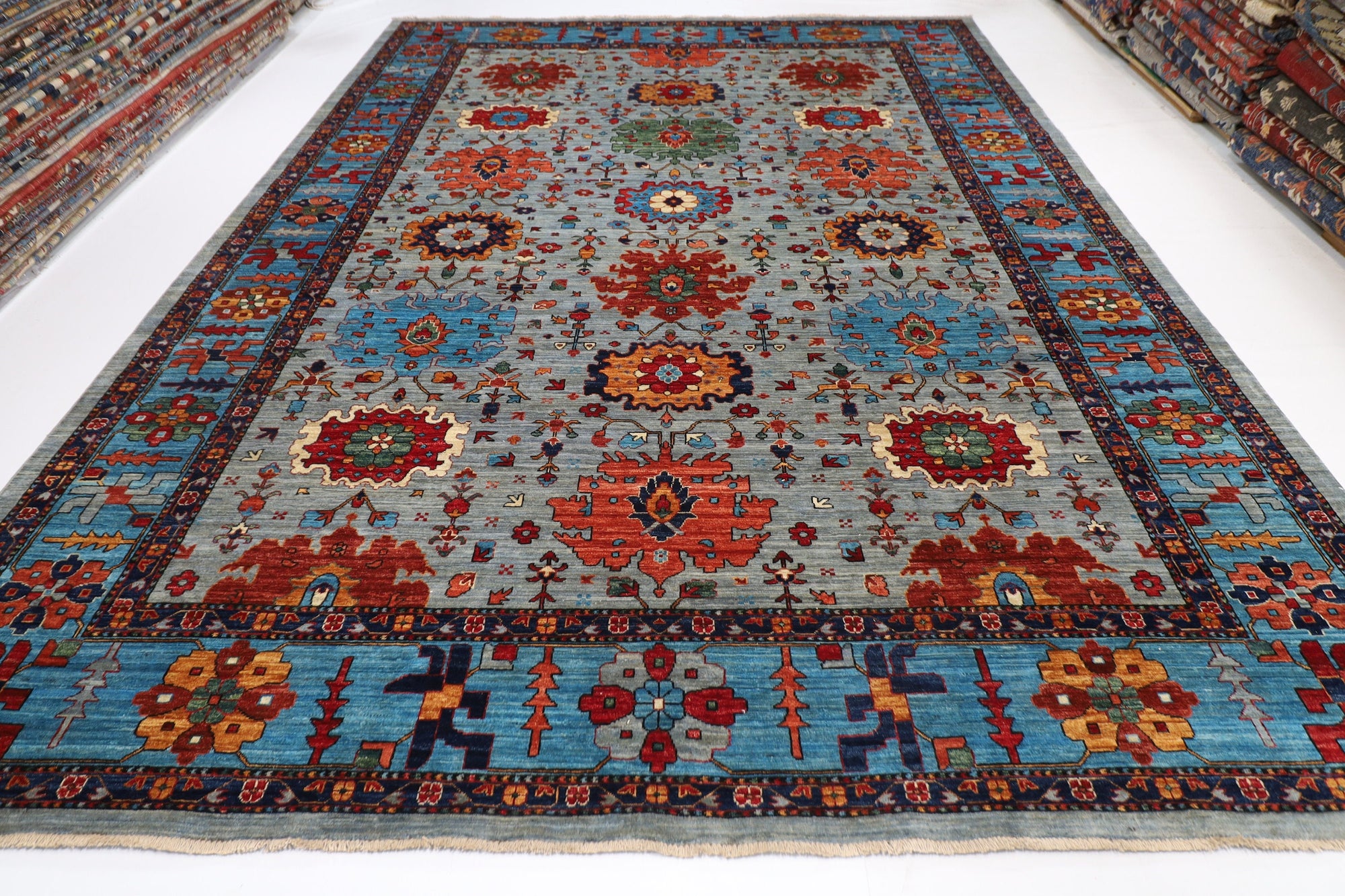 Persian Area Rug - 305 x 424 cm