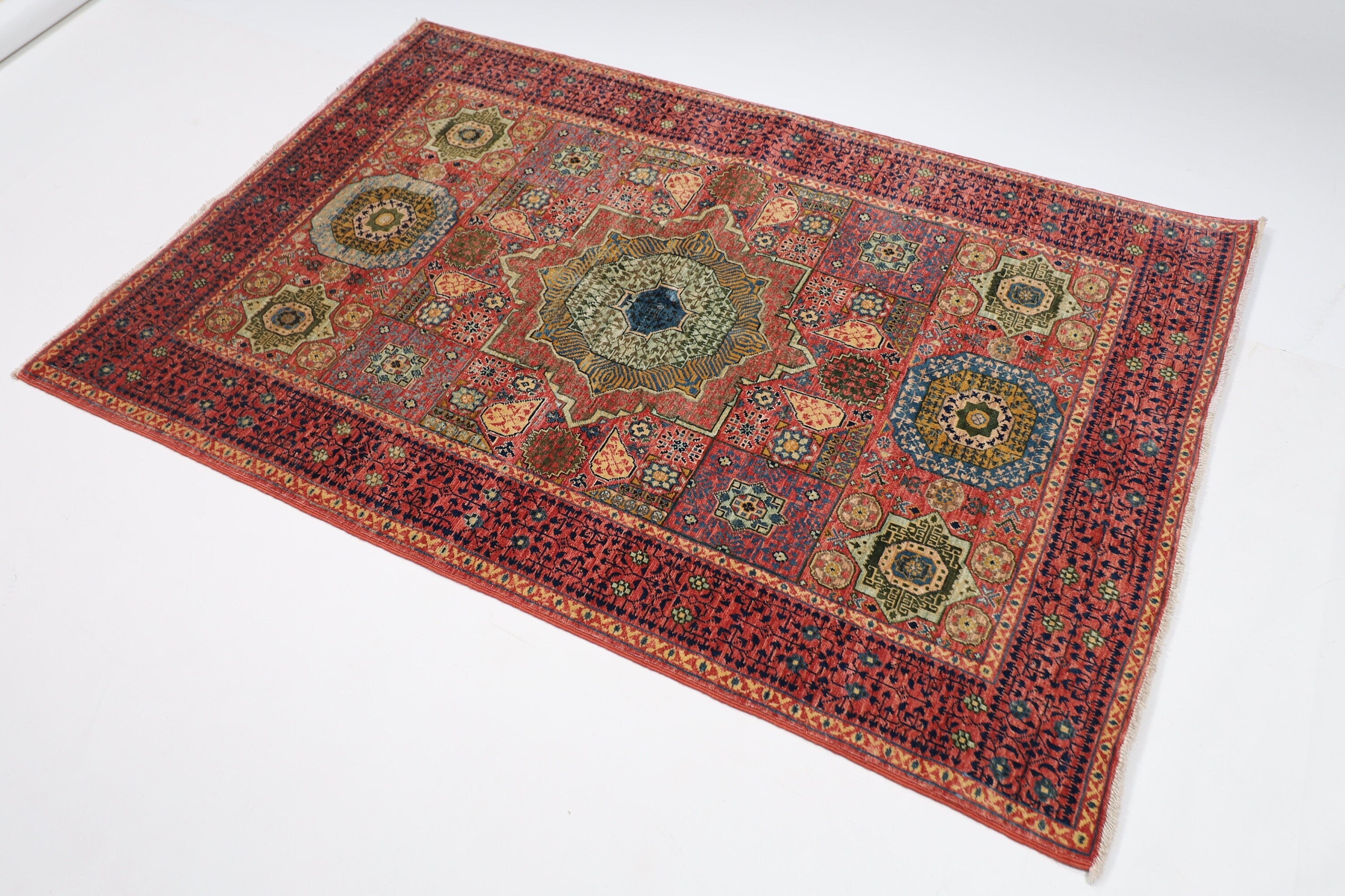 Turkmen Treasure - 122 x 180 cm