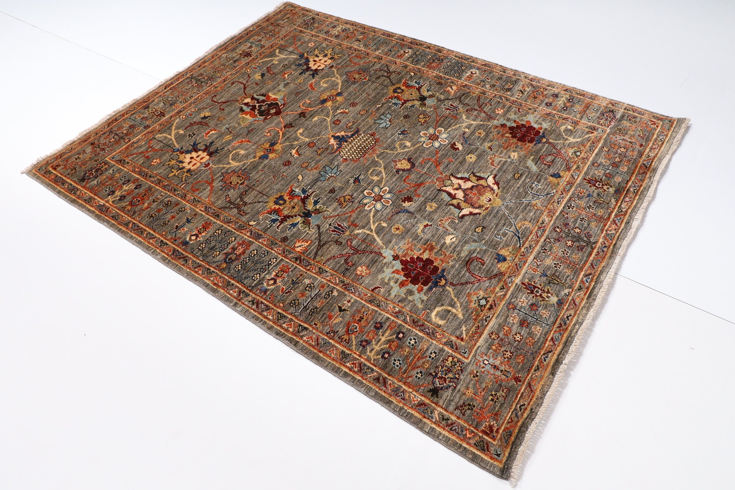 Turkmen Treasure - 155 x 194 cm