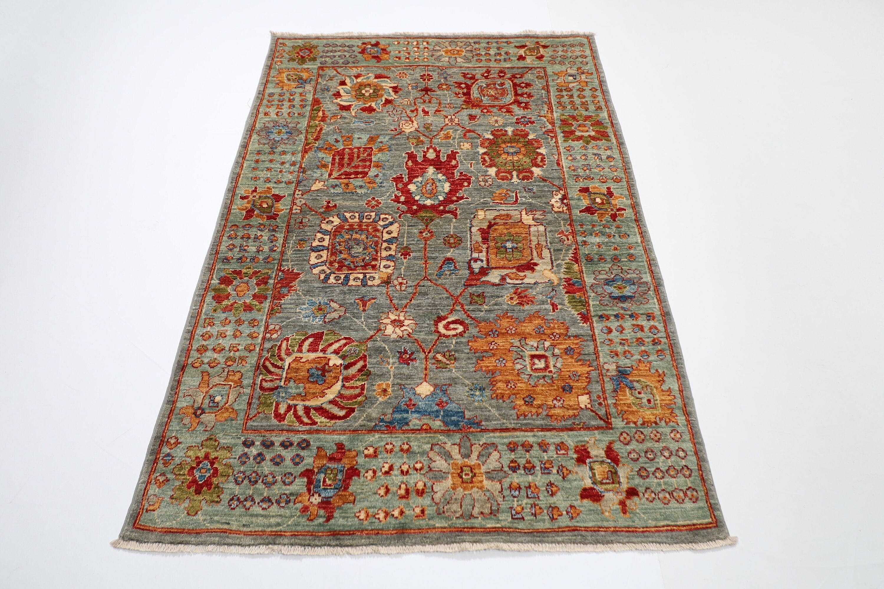 Turkmen Rug - 124 x 186 cm (4.1 x 6.2 ft) Hand Knotted Afghan Area Rug