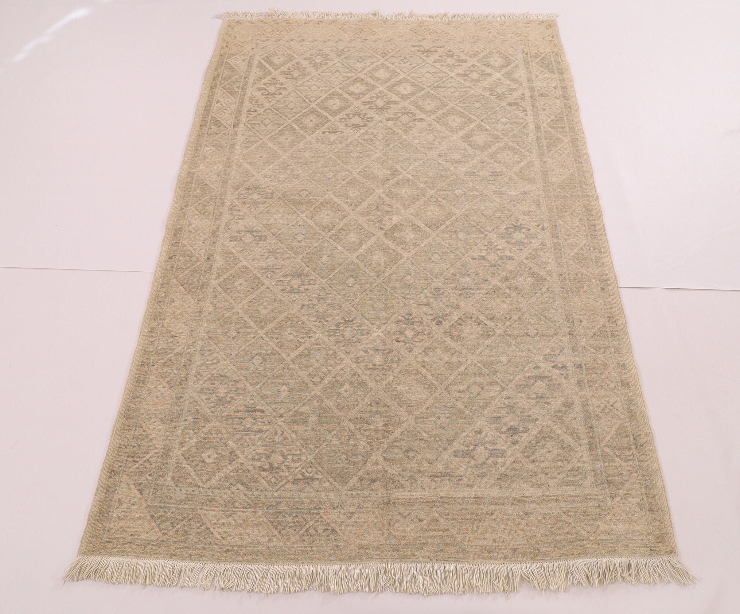 Turkmen Treasure - 122 x 177 cm