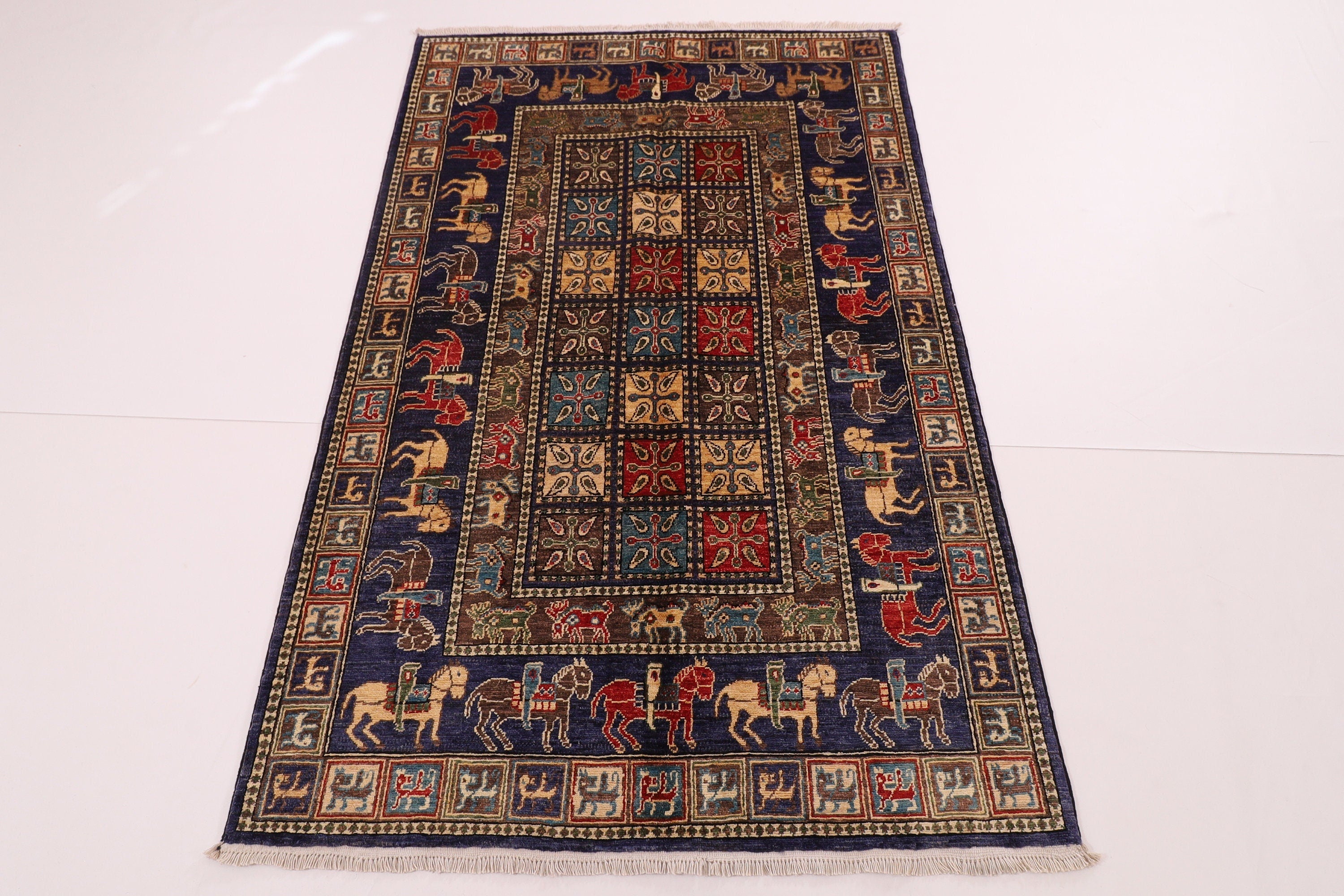 Turkmen Elegance - 122x184 cm