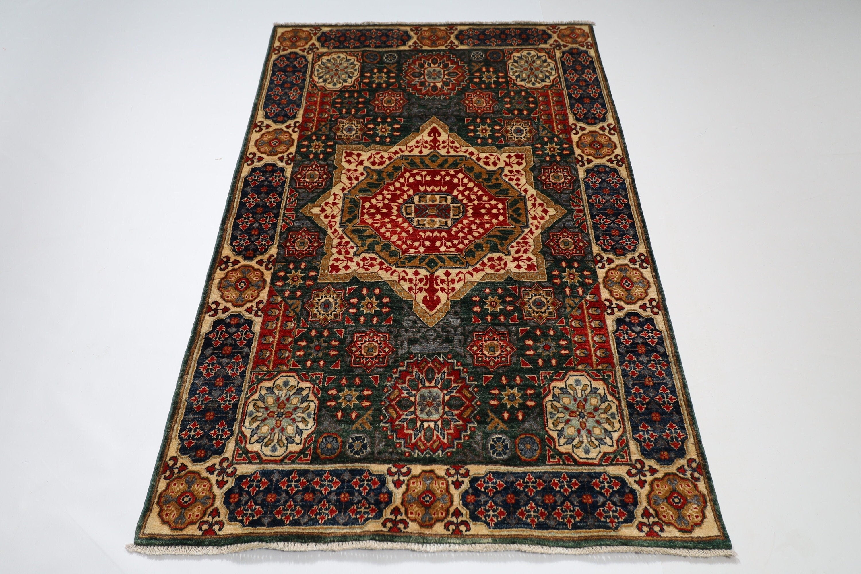 Turkmen Elegance - 122 x 188 cm