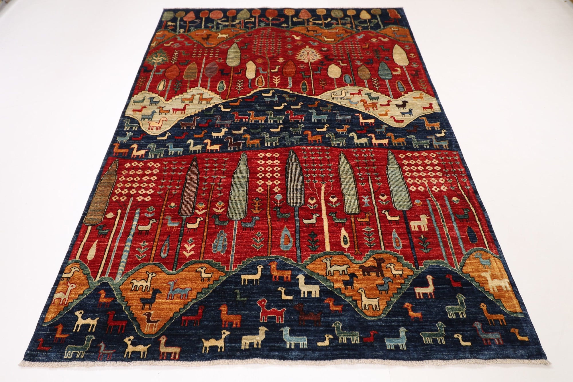 Tribal - 169x240 cm (5.7x7.11 ft) Handmade Wool Area Rug with Nature Motifs