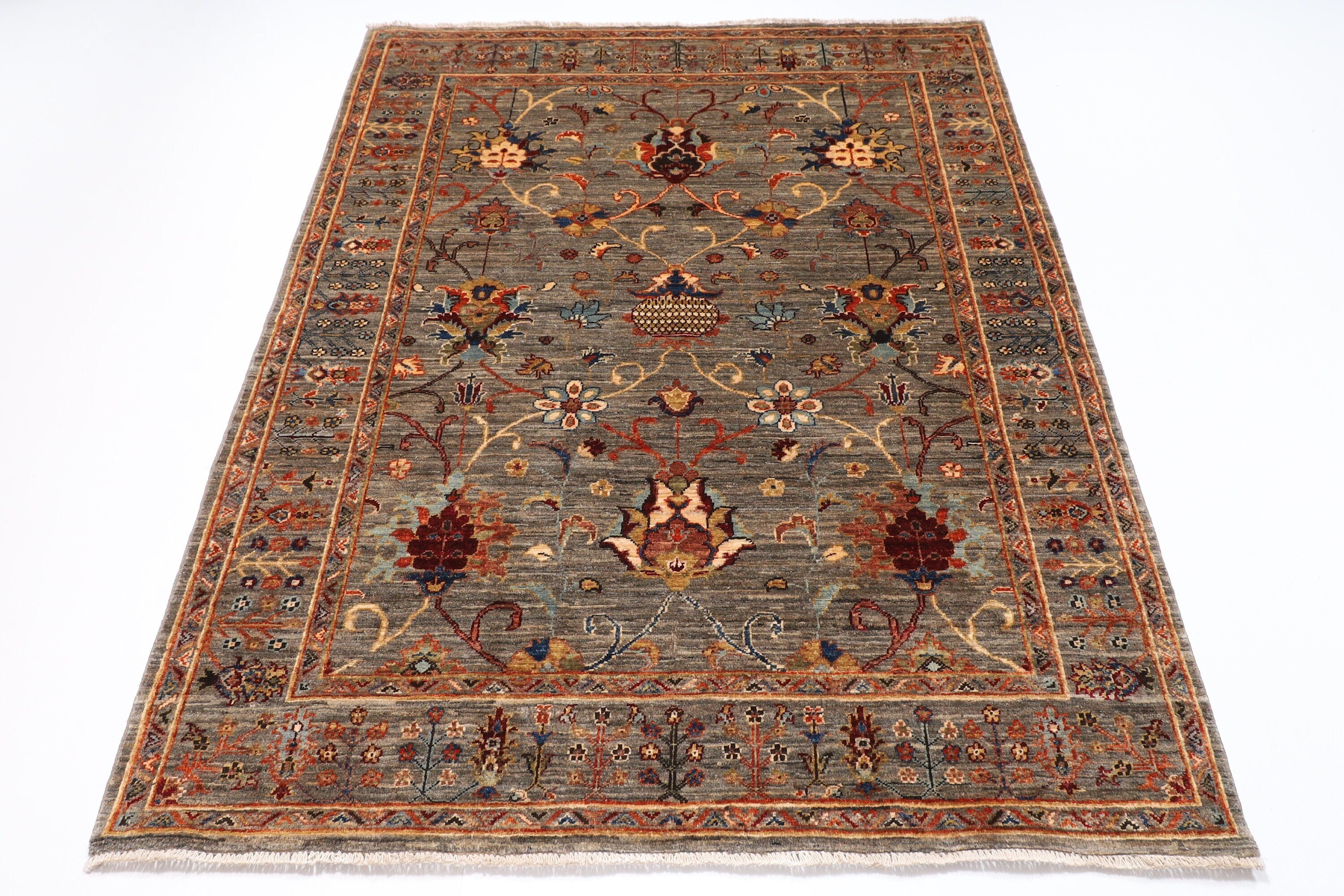 Turkmen Treasure - 155 x 194 cm