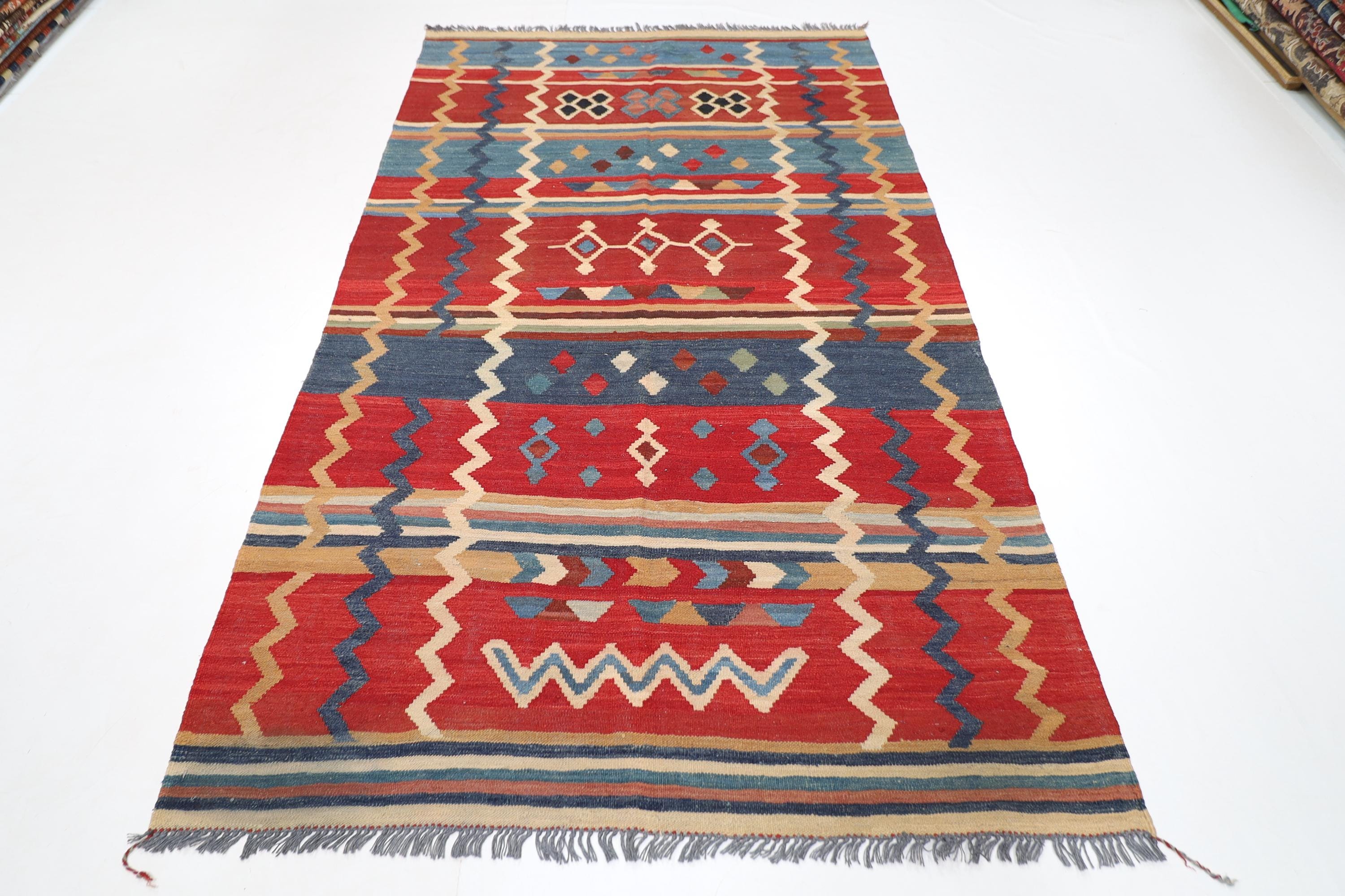 Vibrant Kilim - 154 x 256 cm