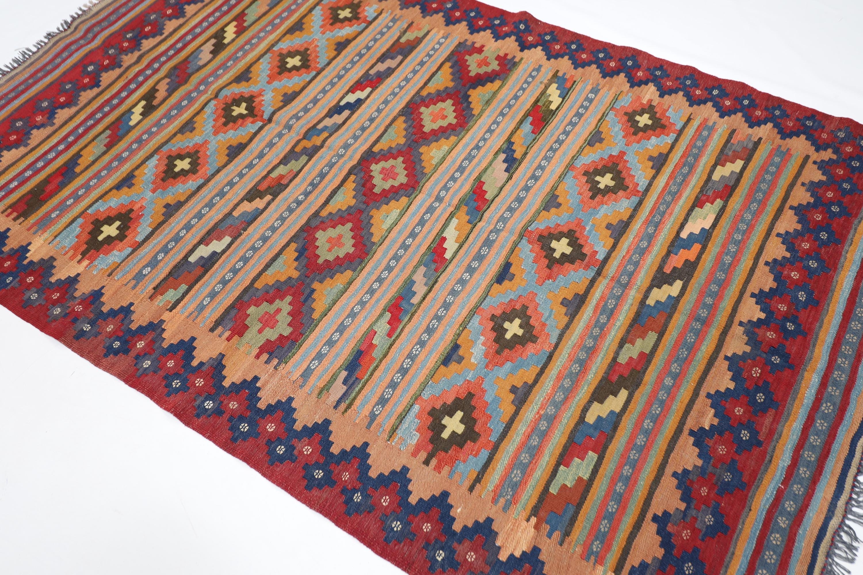 Turkmen Elegance - 147 x 233 cm