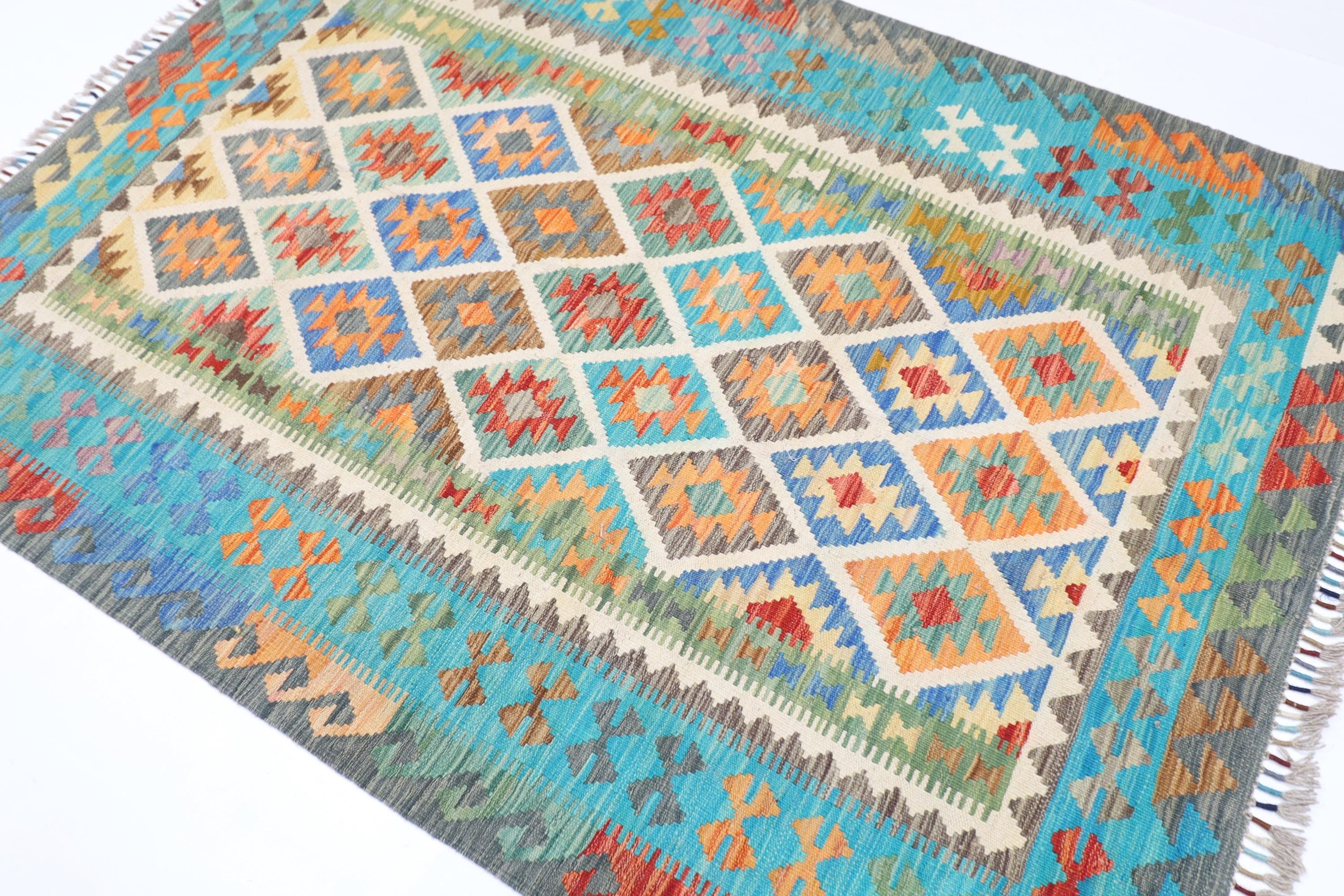 Vibrant Kilim - 153 x 202 cm