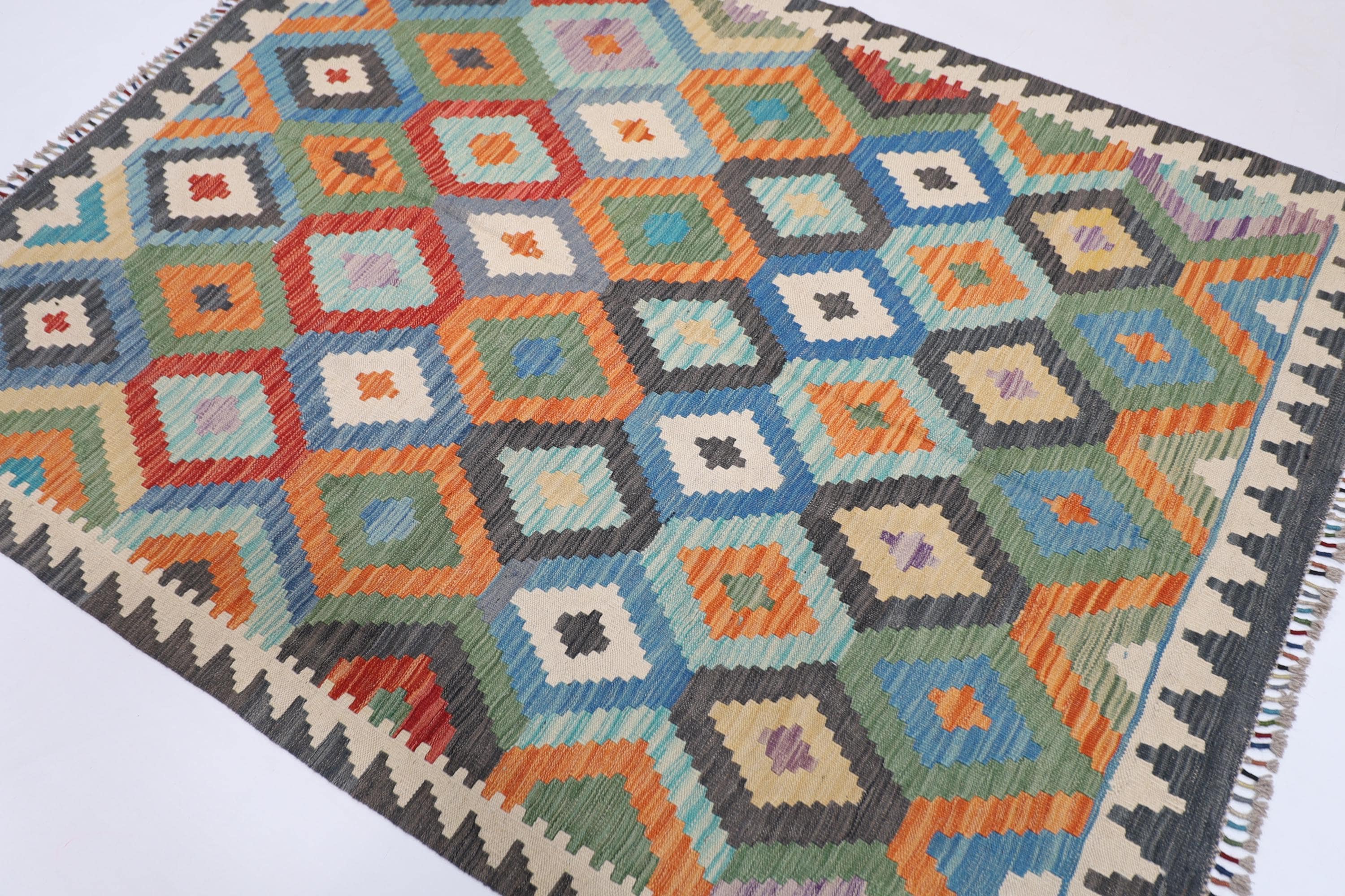 Vibrant Kilim - 154 x 198 cm