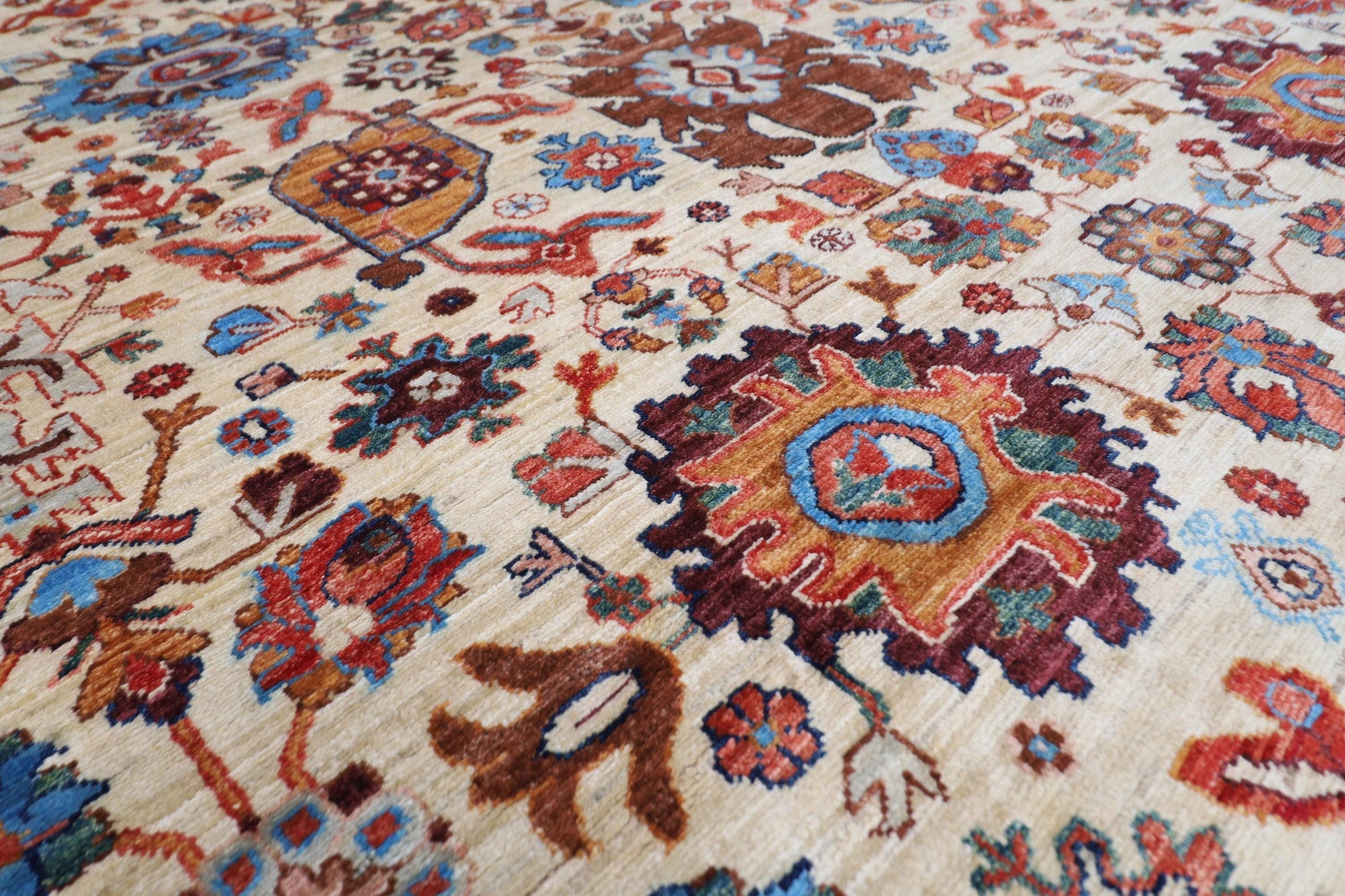 Persian - 303 x 417 cm, 10 x 13'9 ft Hand Knotted Wool Area Rug