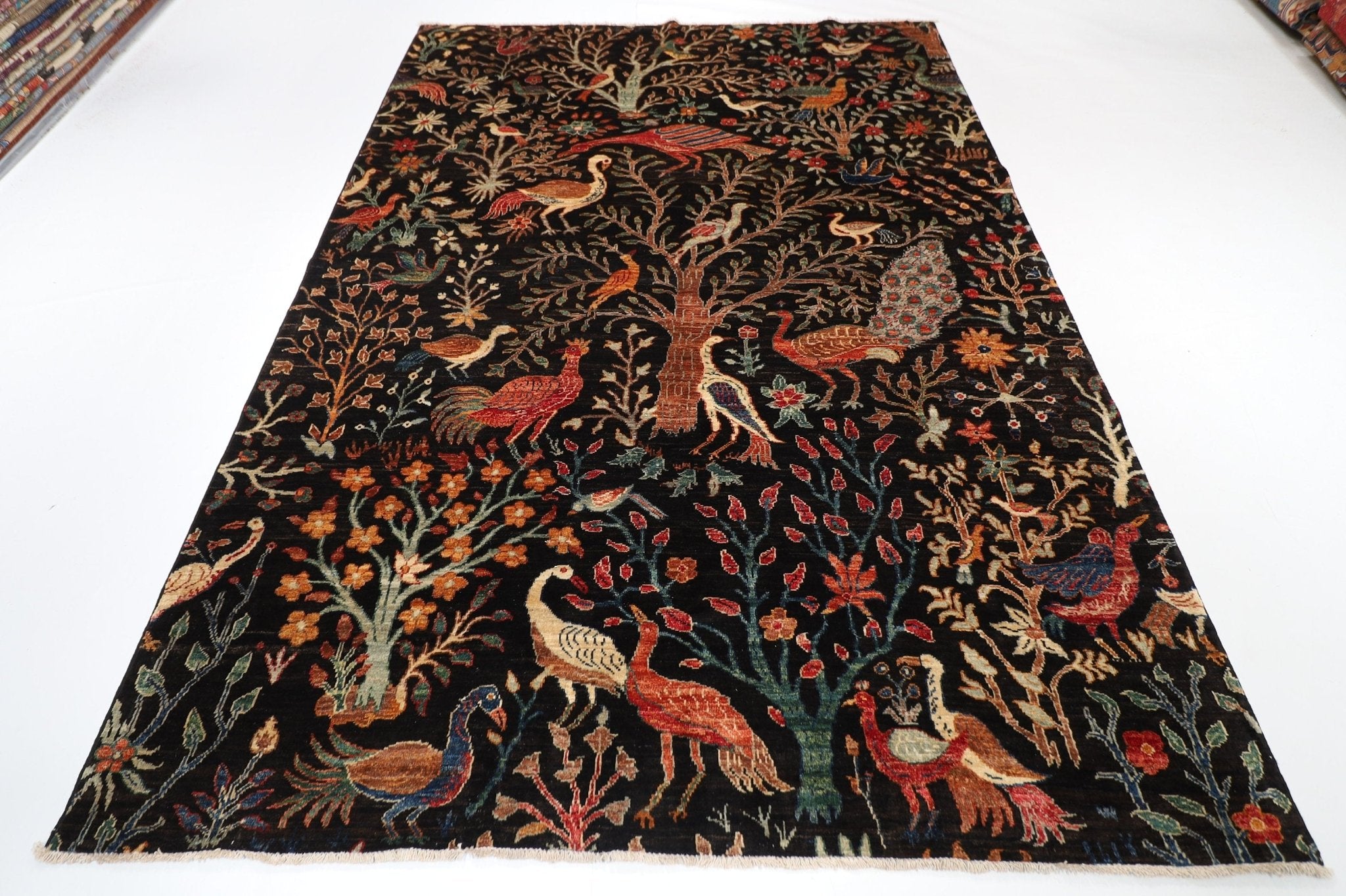 Kazak - 188 x 278 cm (6'2 x 9'2 ft) Black Birds Wool Area Rug