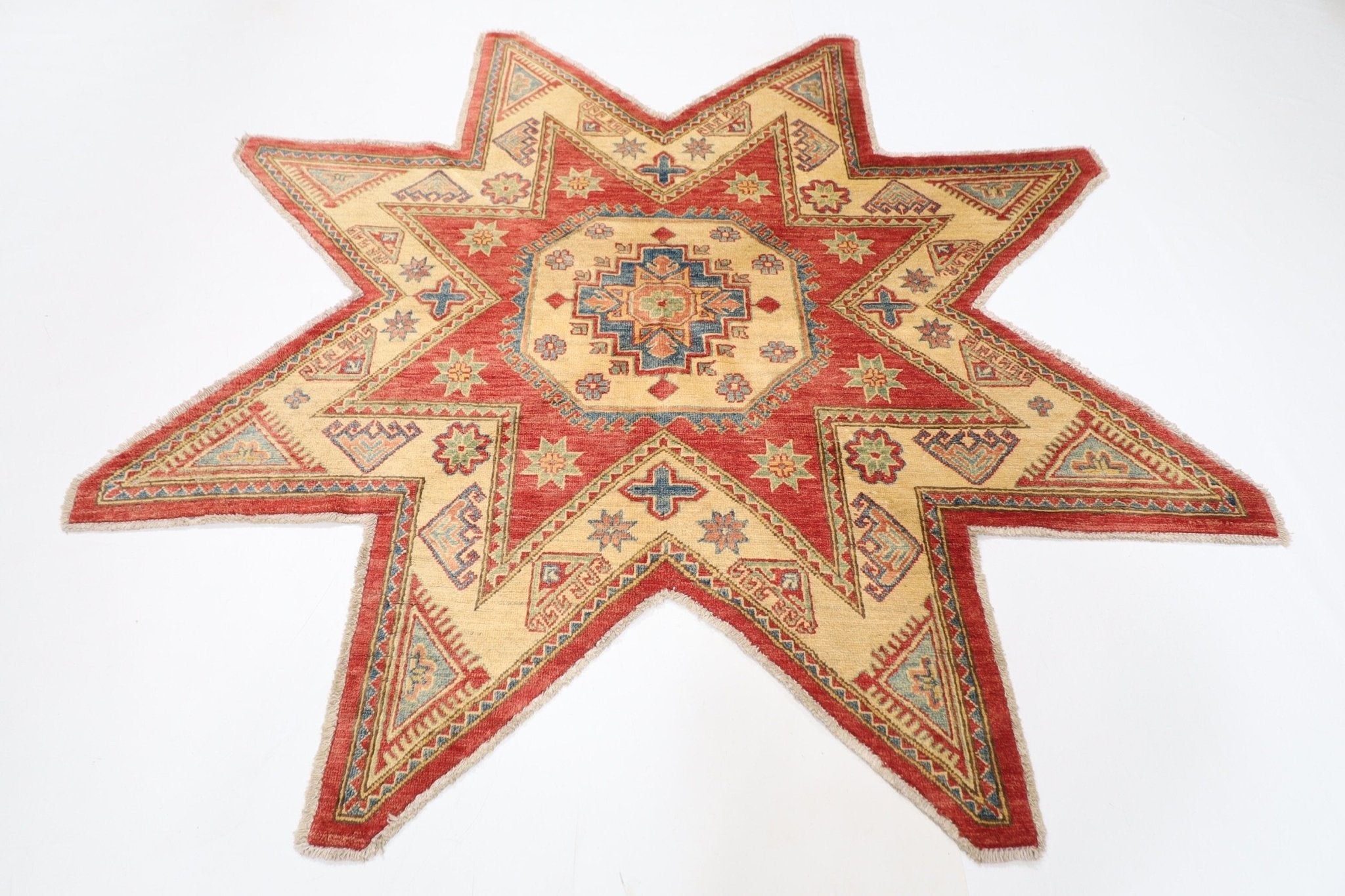 Kazak - 207 x 202 cm, 6.10 x 6.8 ft Hand Knotted Area Rug