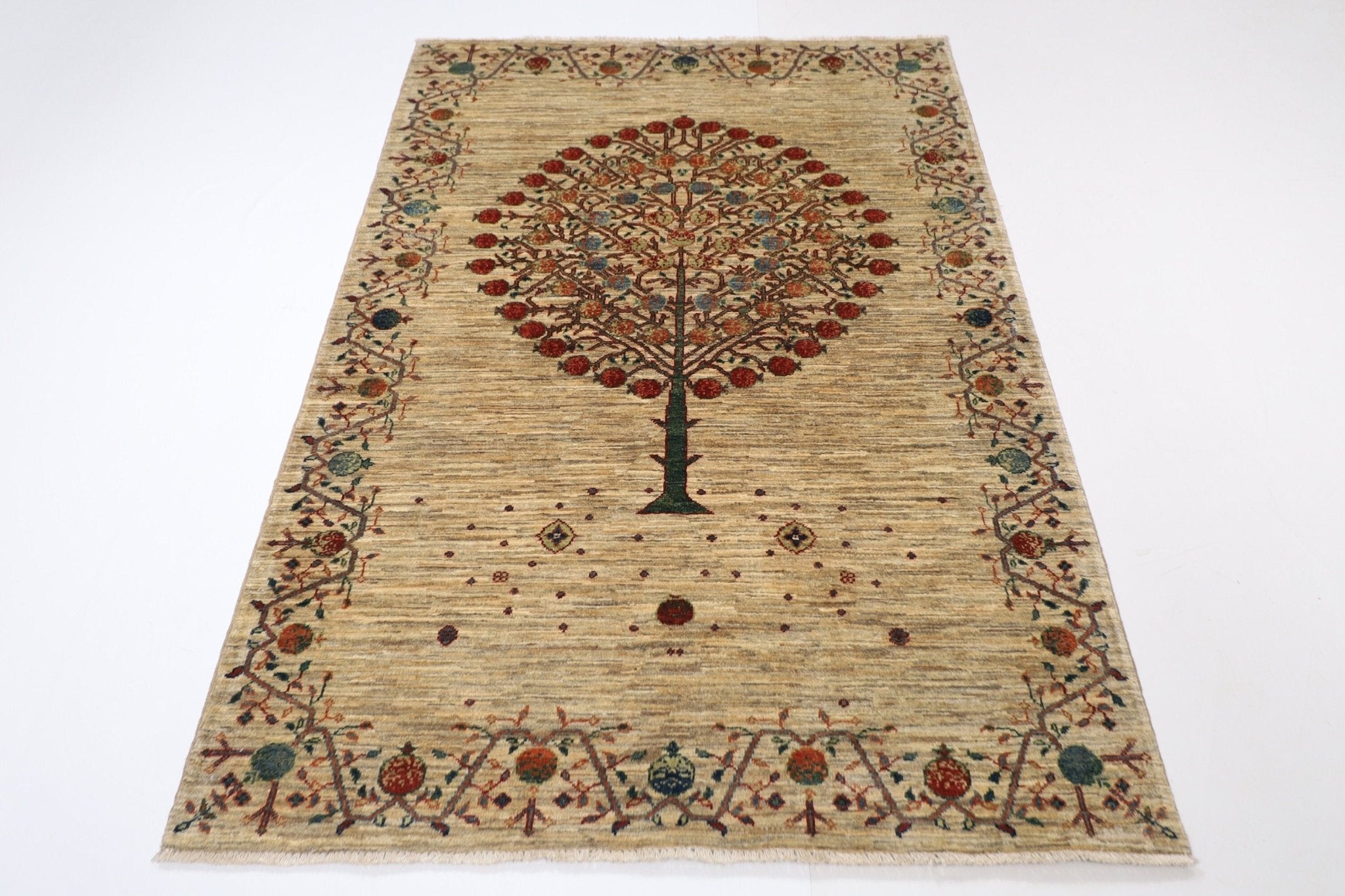 Kazak Rug - 127 x 189 cm (4'3 x 6'3 ft) Handcrafted Afghan Wool