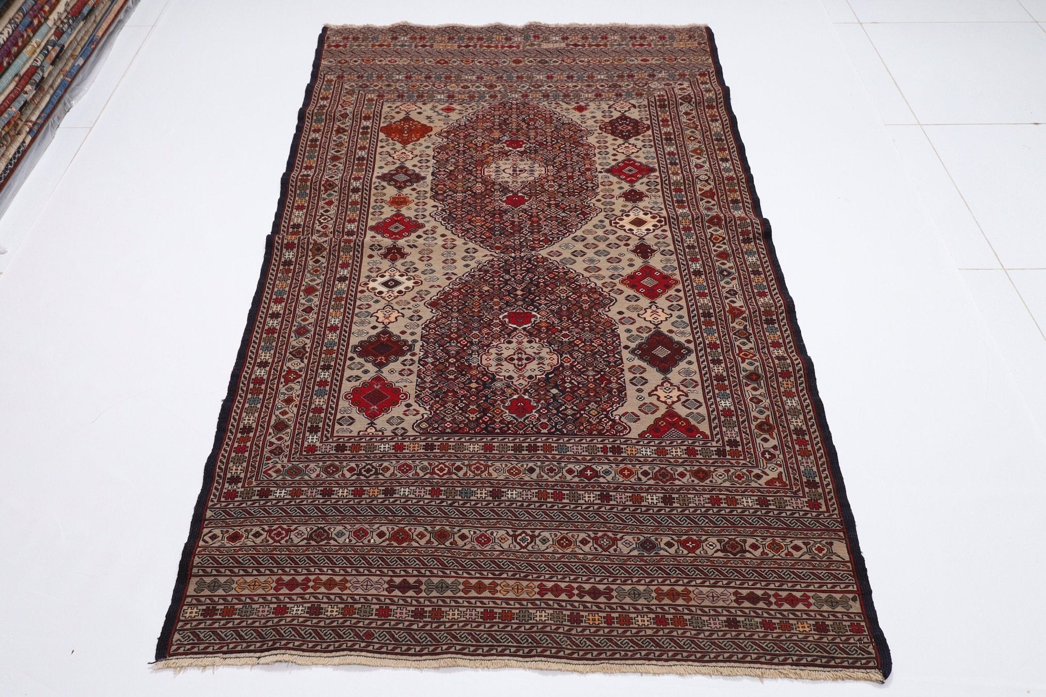 Kilim Rug - 4'2 x 6'11 ft (125 x 210 cm) for Kids Room, Bedroom, Office, and More