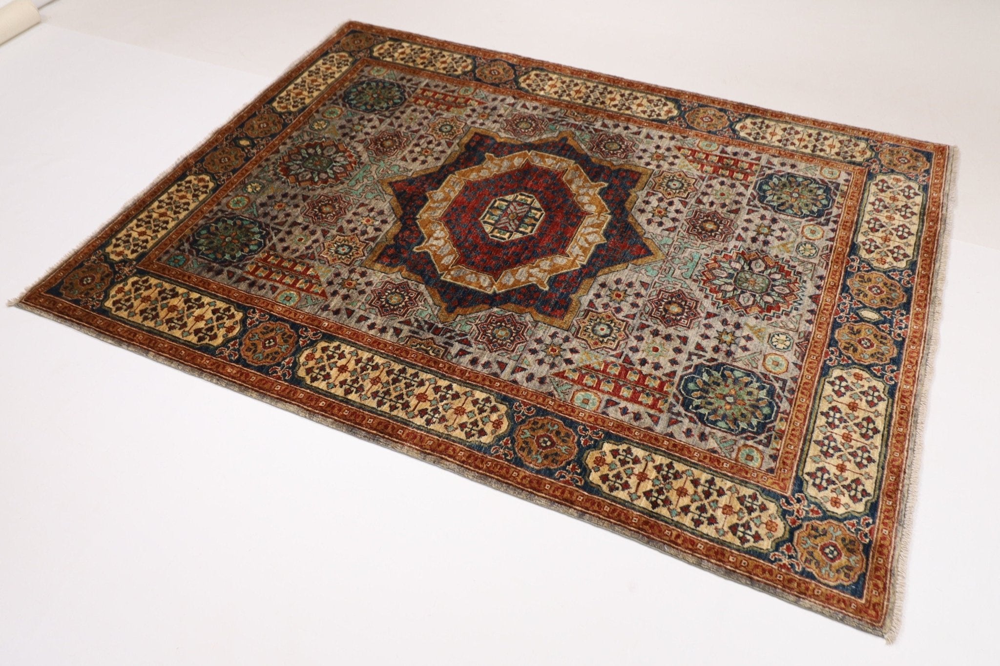 Mamluk Rug - 153 x 201 cm, 5 x 6.8 ft